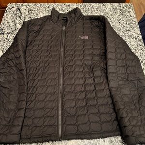 The NorthFace Mens ThermoBall Jacket